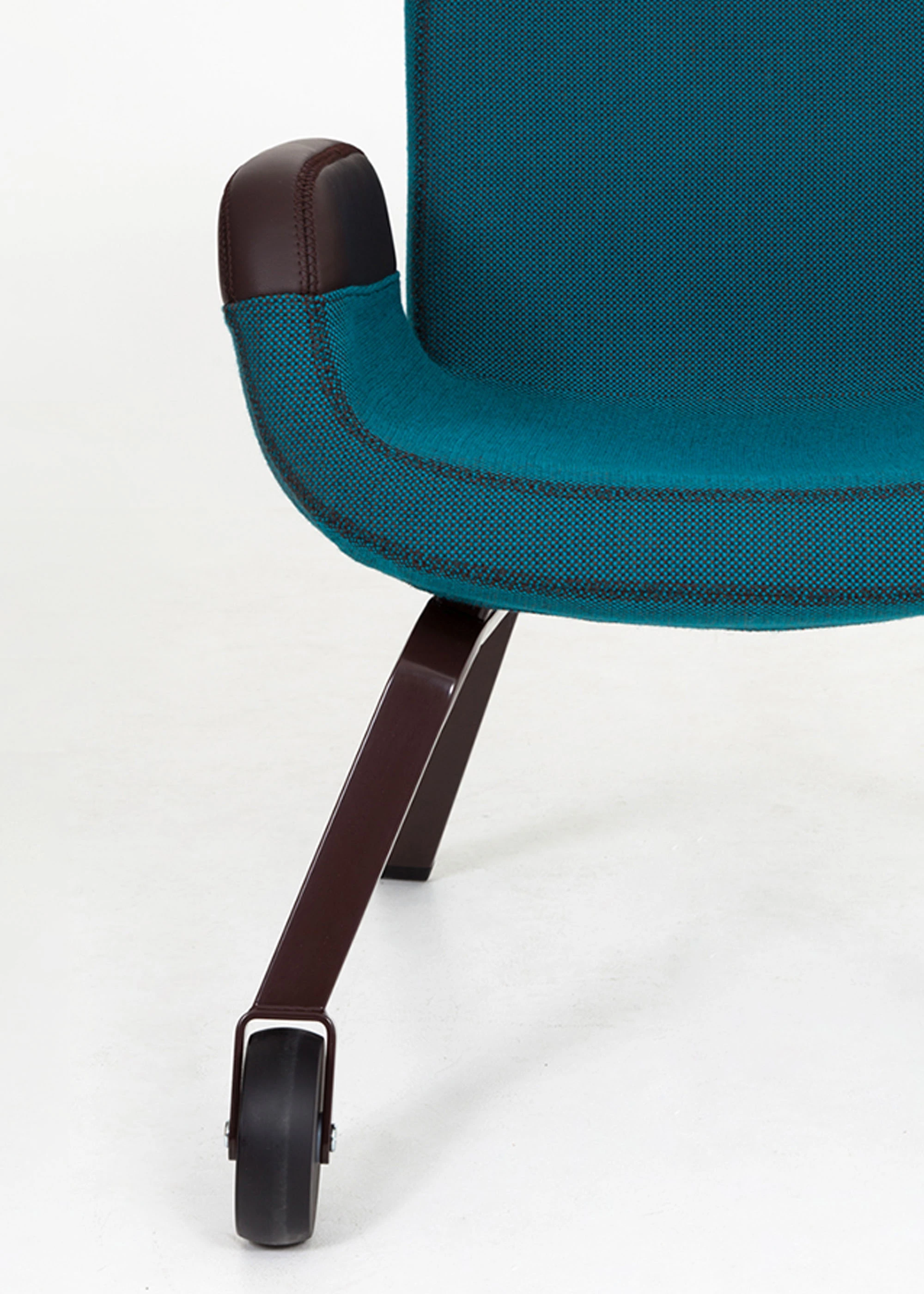 UN Lounge Chair - Hella Jongerius - Chair - Galerie kreo