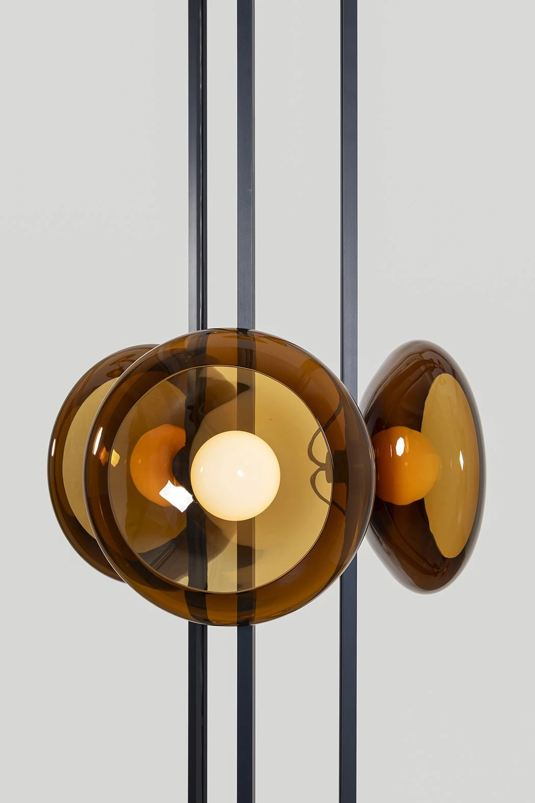 Clair-obscur MULTIPLE AMBER - Ronan Bouroullec - Ceiling light - Galerie kreo