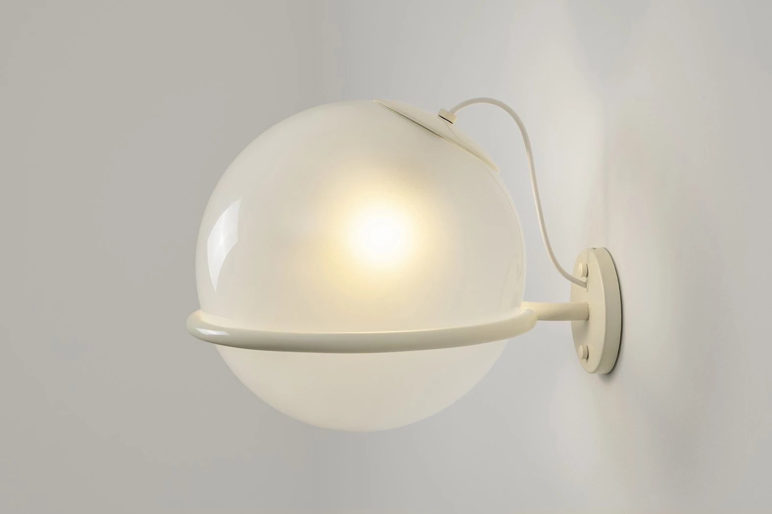 239/1 (2) - Gino Sarfatti - Wall light - Galerie kreo