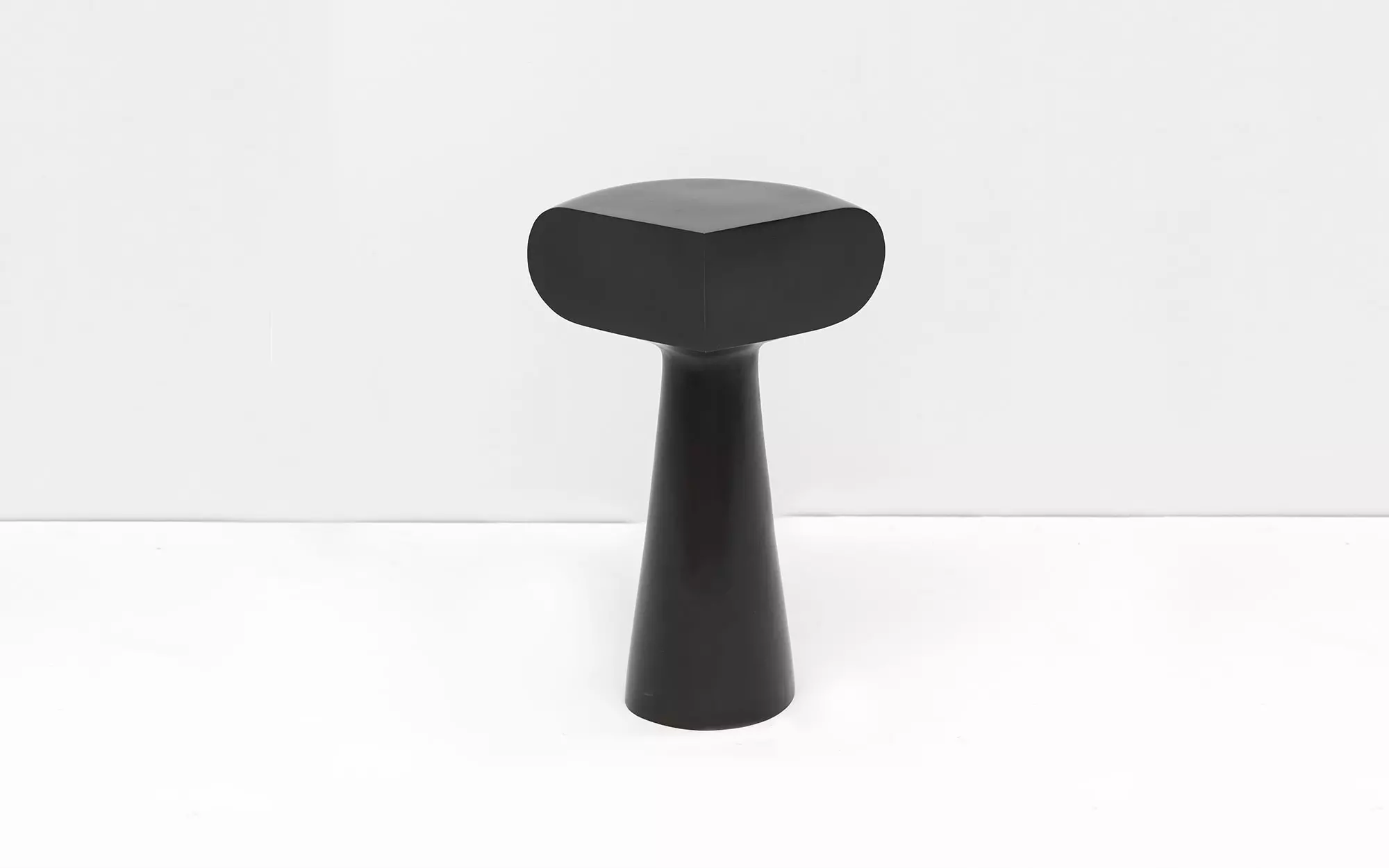 Stool #07 - Guillaume Bardet - stool side-table- Galerie kreo