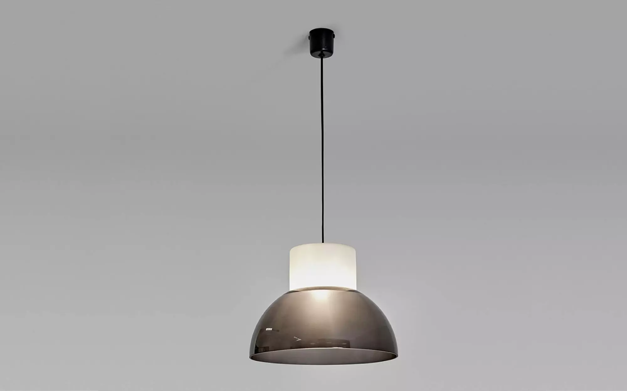 2103 (grey) - Gino Sarfatti - pendant-light - Galerie kreo