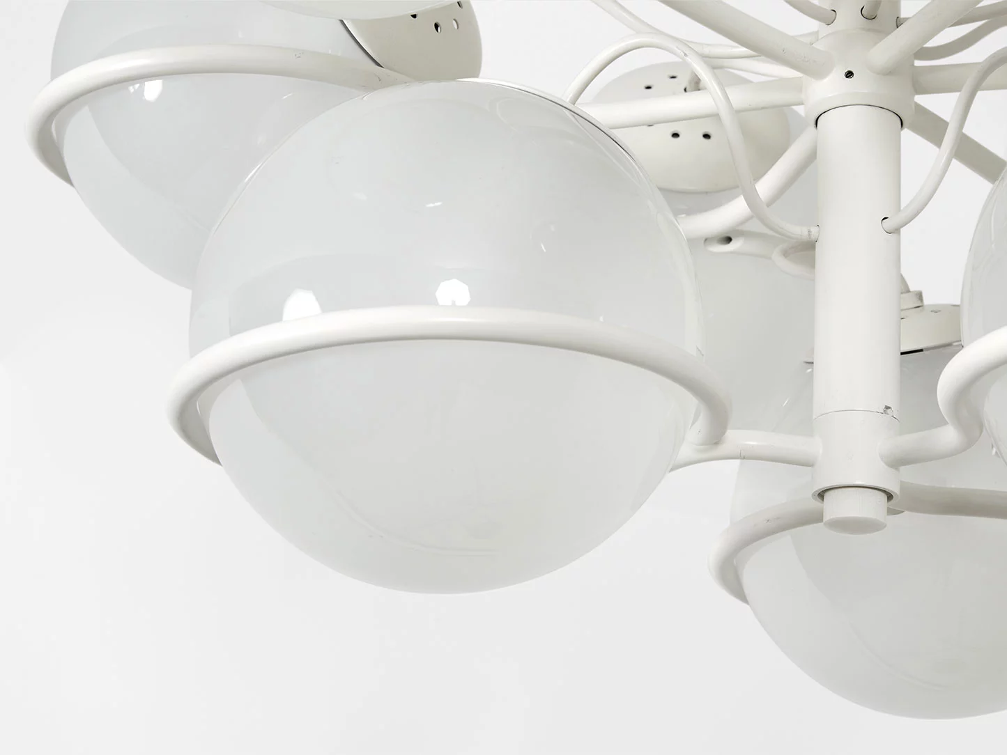 2042/9 (white) - Gino Sarfatti - Ceiling light - Galerie kreo