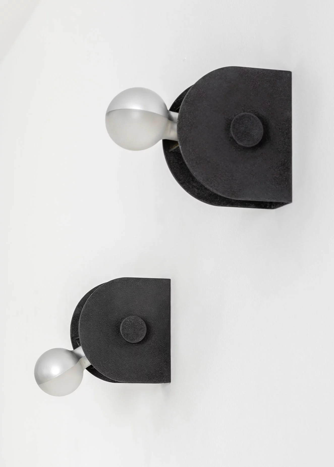 43 - Gino Sarfatti - Wall light - Galerie kreo