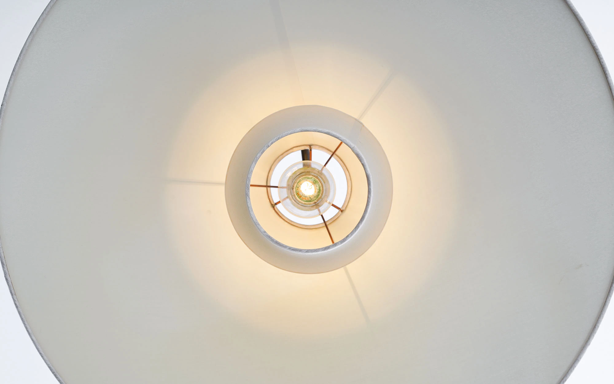 G12 - Pierre Guariche - Wall light - Galerie kreo