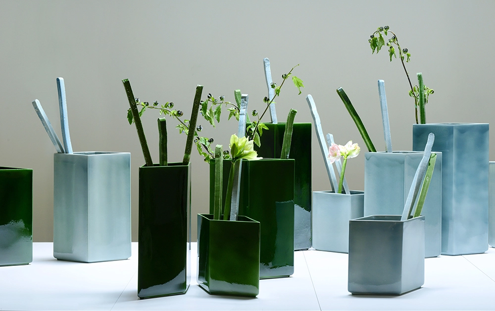 Vase Losange 67 blue - Ronan & Erwan Bouroullec - Vase - Galerie kreo