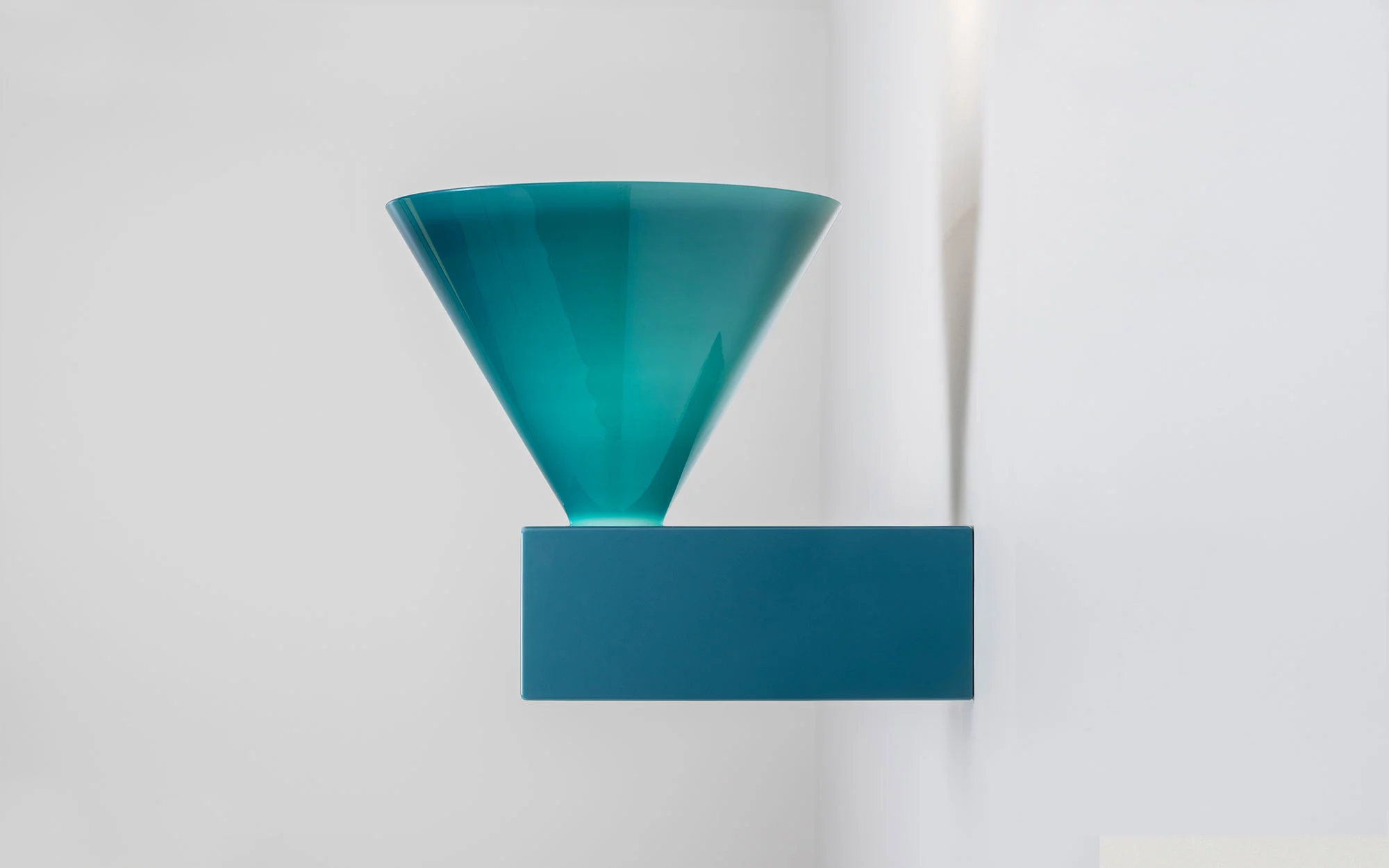 Signal W MONOCHROMATIC - Edward Barber and Jay Osgerby - Wall light - Galerie kreo