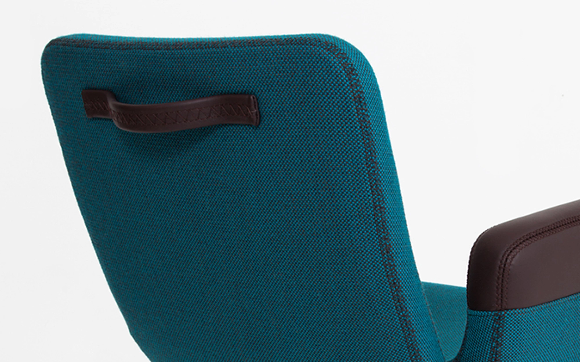 UN Lounge Chair - Hella Jongerius - Chair - Galerie kreo