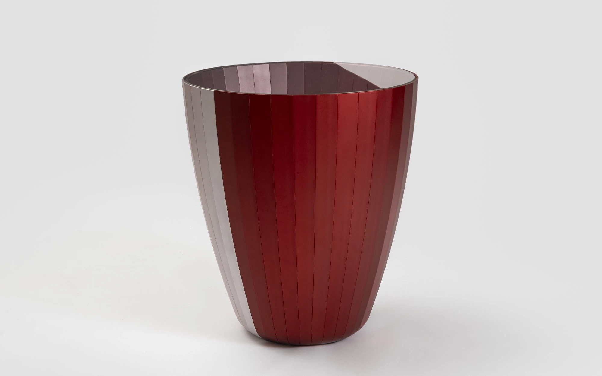 Iris 600 - Edward Barber and Jay Osgerby - Coffee table - Galerie kreo