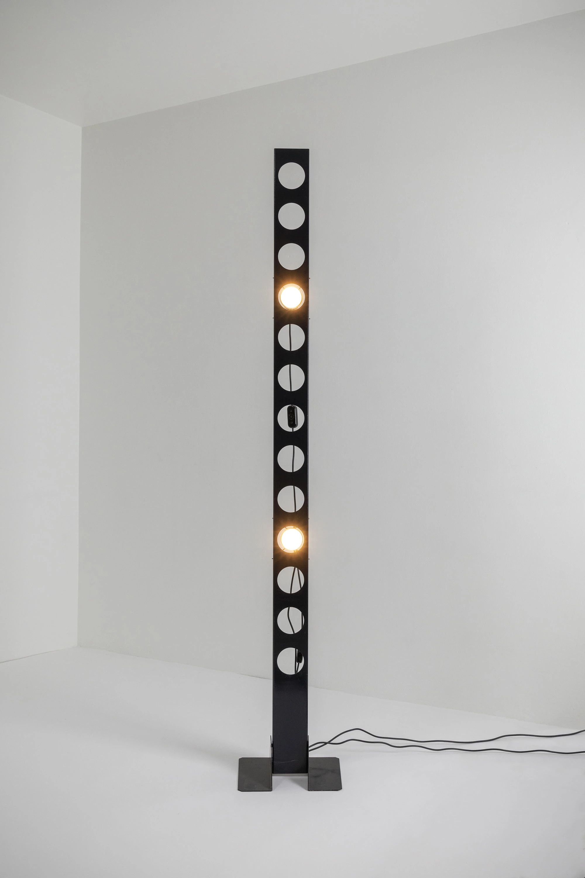 Ritto - Cesare and Franca Leonardi and Stagi  - Floor light - Galerie kreo