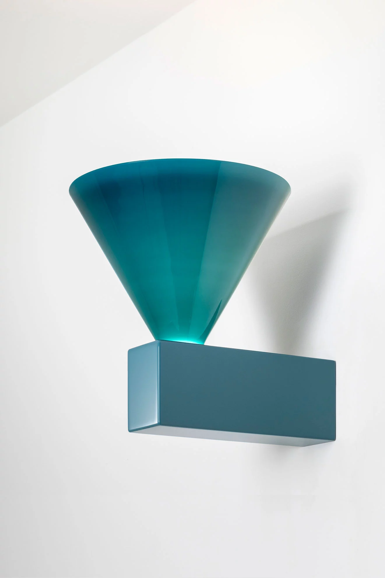 Signal W MONOCHROMATIC - Edward Barber and Jay Osgerby - Wall light - Galerie kreo