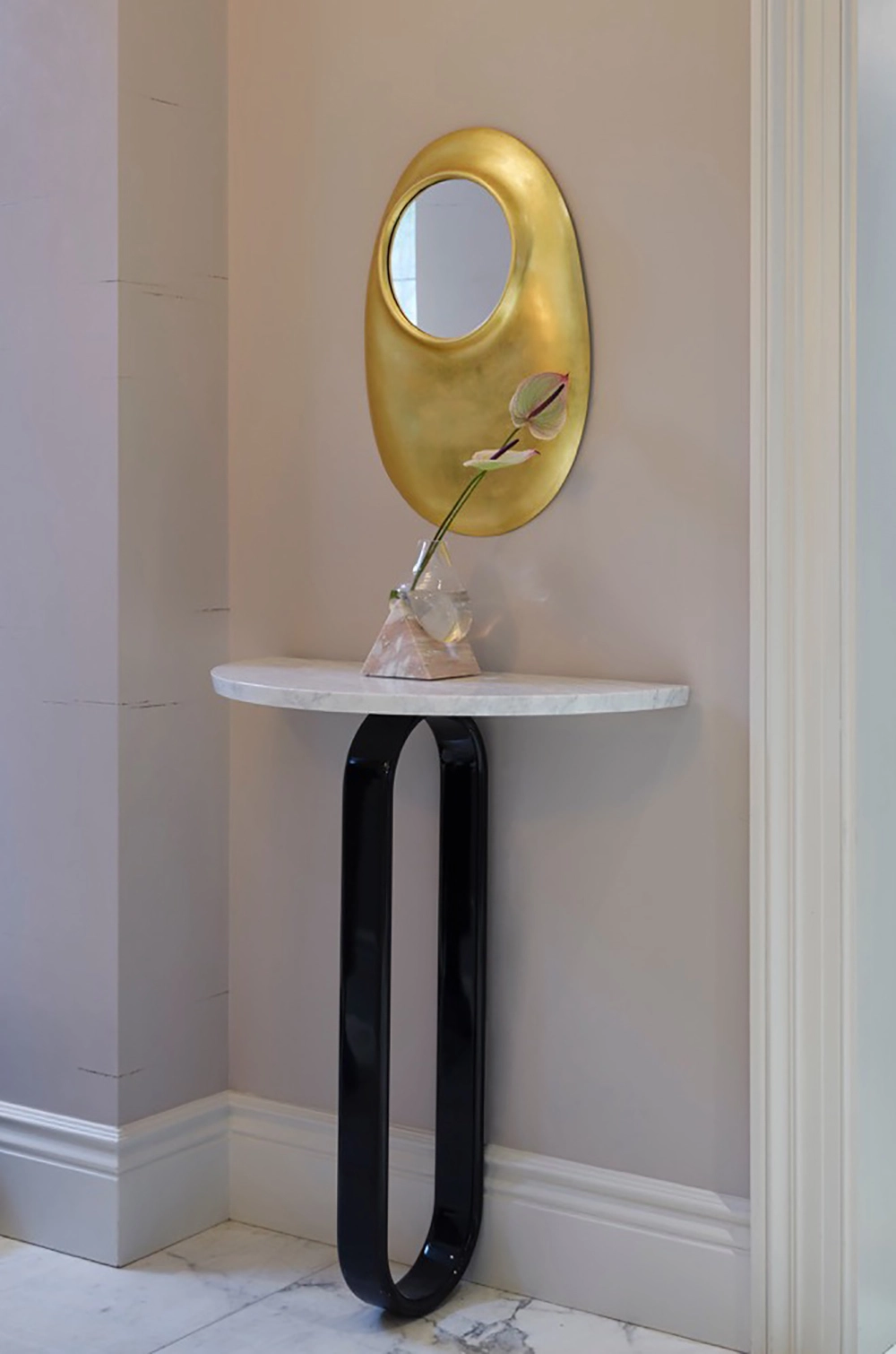 Yellow Gold Cratère Mirror - Elisabeth Garouste & Mattia Bonetti - Mirror - Galerie kreo