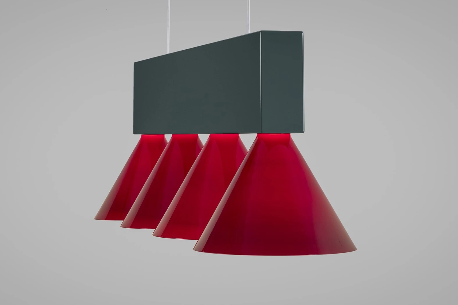 Signal C4 POLYCHROMATIC - Edward Barber and Jay Osgerby - Pendant light - Galerie kreo