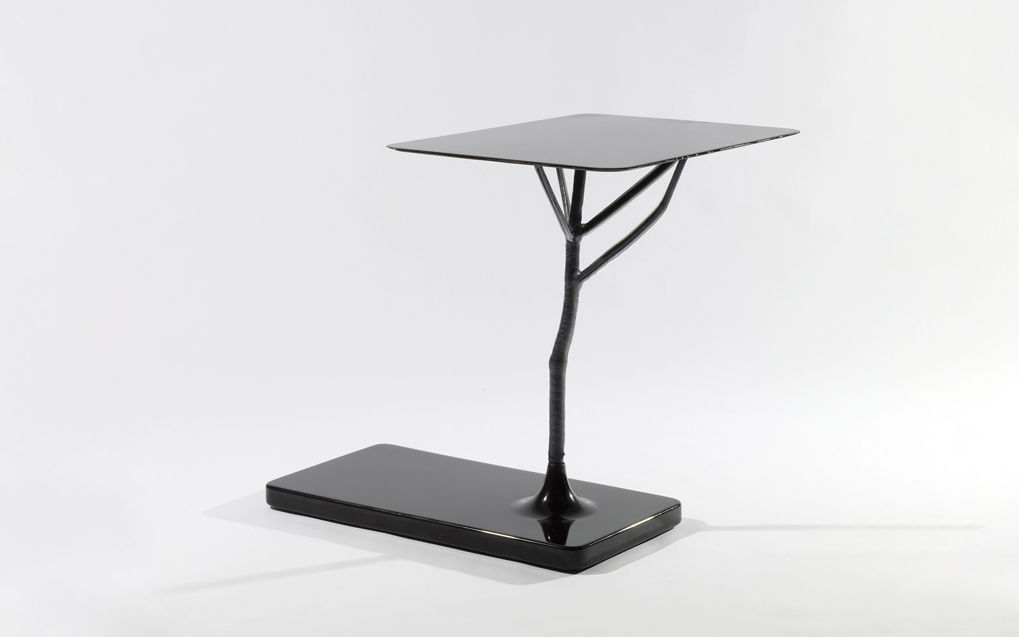 Frozen Hogweed Square Table - Studio Wieki Somers - Floor light - Galerie kreo