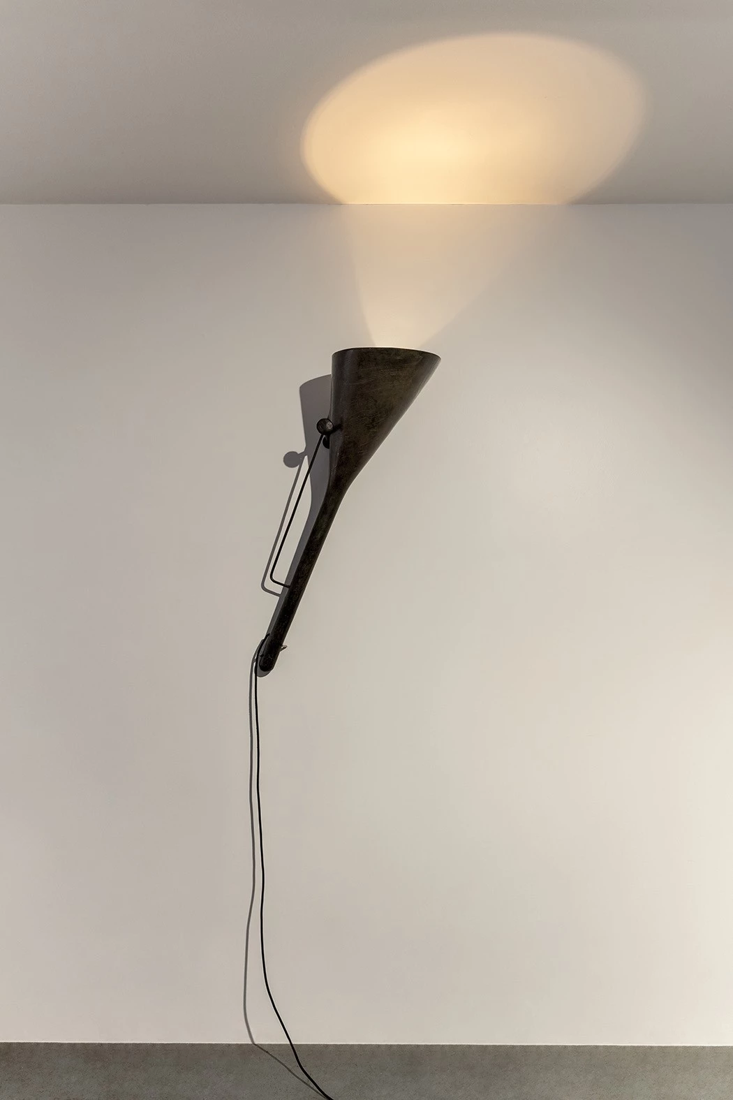 Torch - Guillaume Bardet - Table light - Galerie kreo