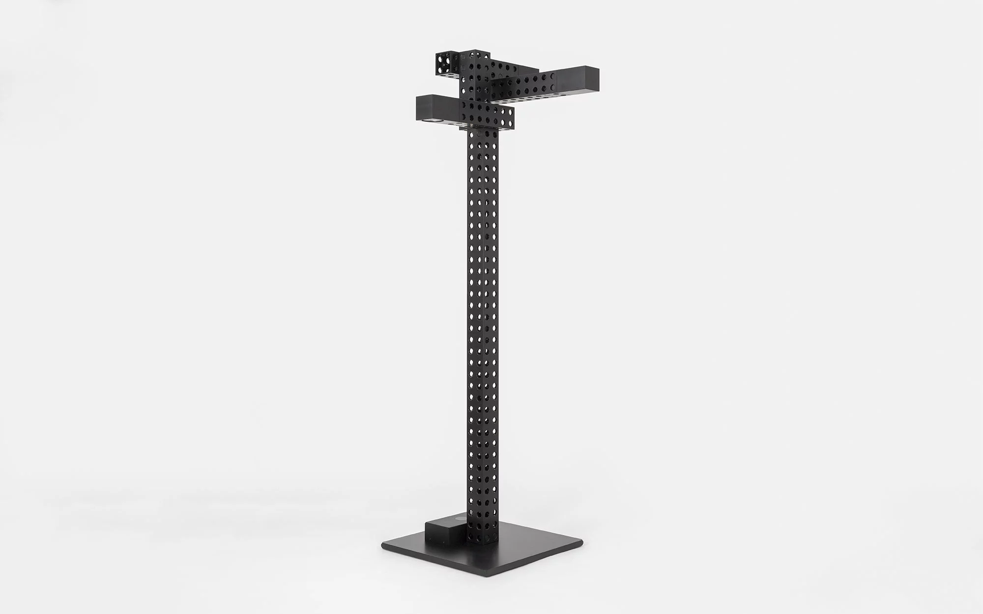 TRANSFORMERS_LF3 - Konstantin Grcic - Floor light - Galerie kreo