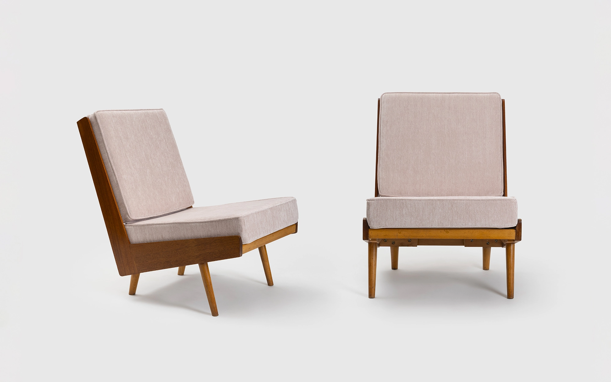 Slat Chair (2) (pink)  - Robin Day - « Living in Color ».