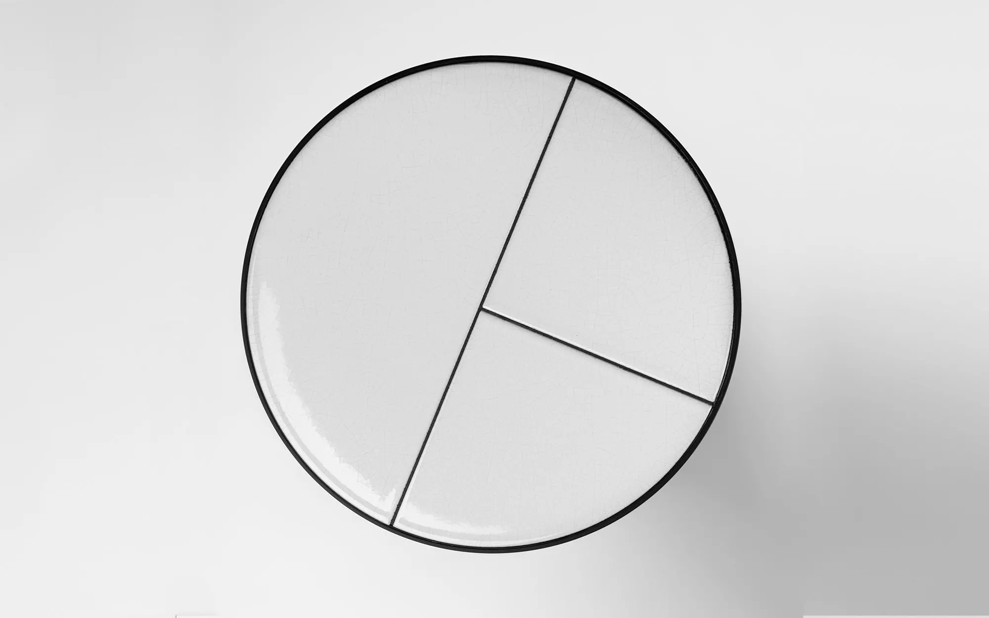 Fraction - monochromatic Side Table - Pierre Charpin - Side table - Galerie kreo