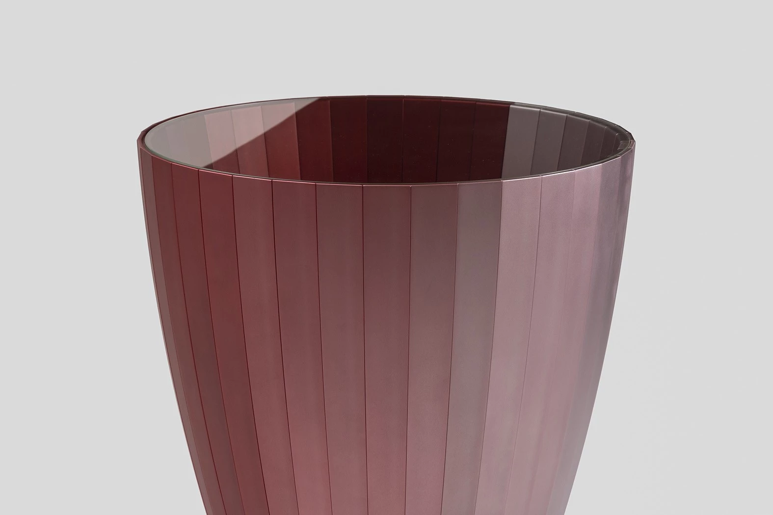 Iris 600 - Edward Barber and Jay Osgerby - Coffee table - Galerie kreo