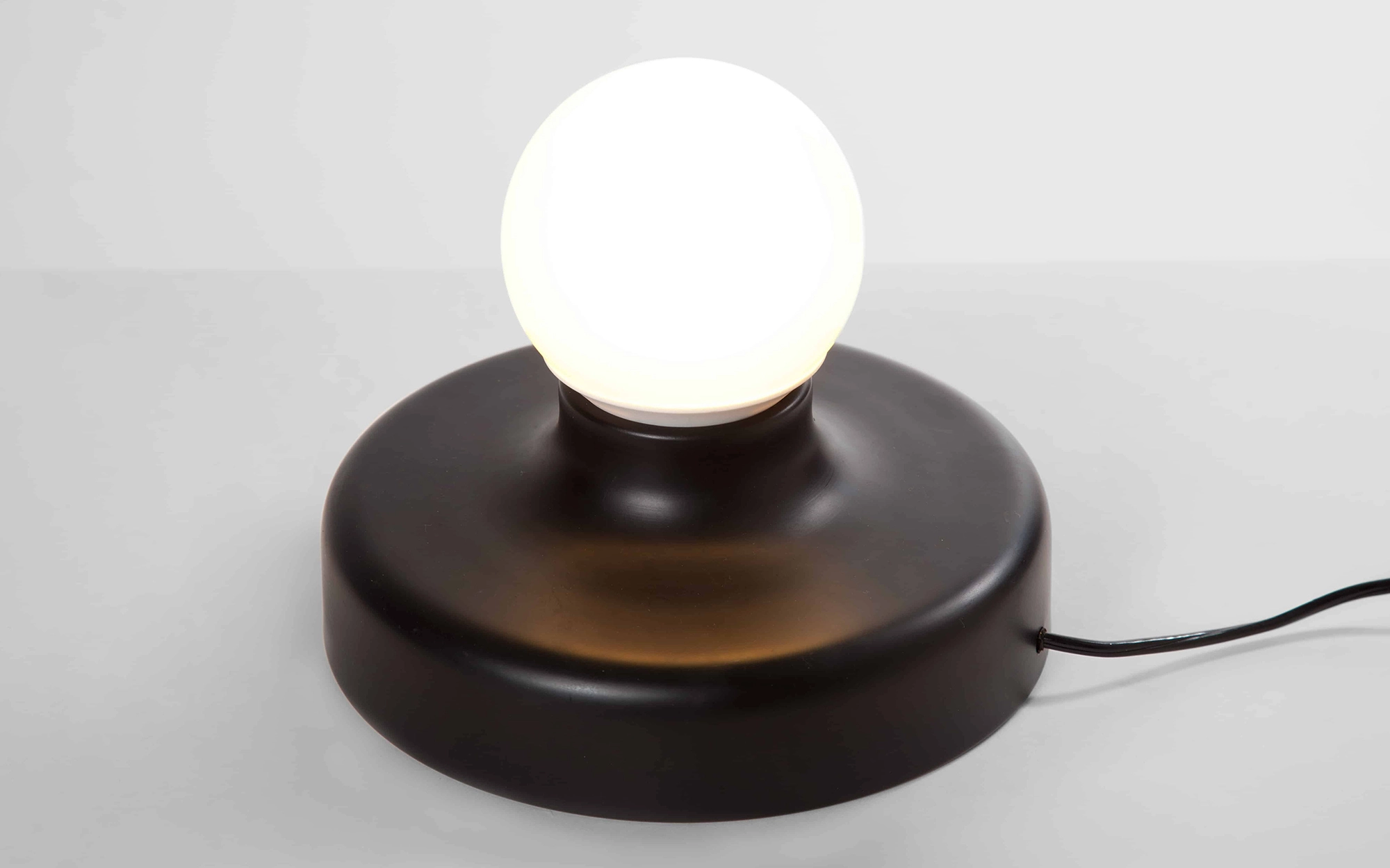 608 - Gino Sarfatti - Table light - Galerie kreo