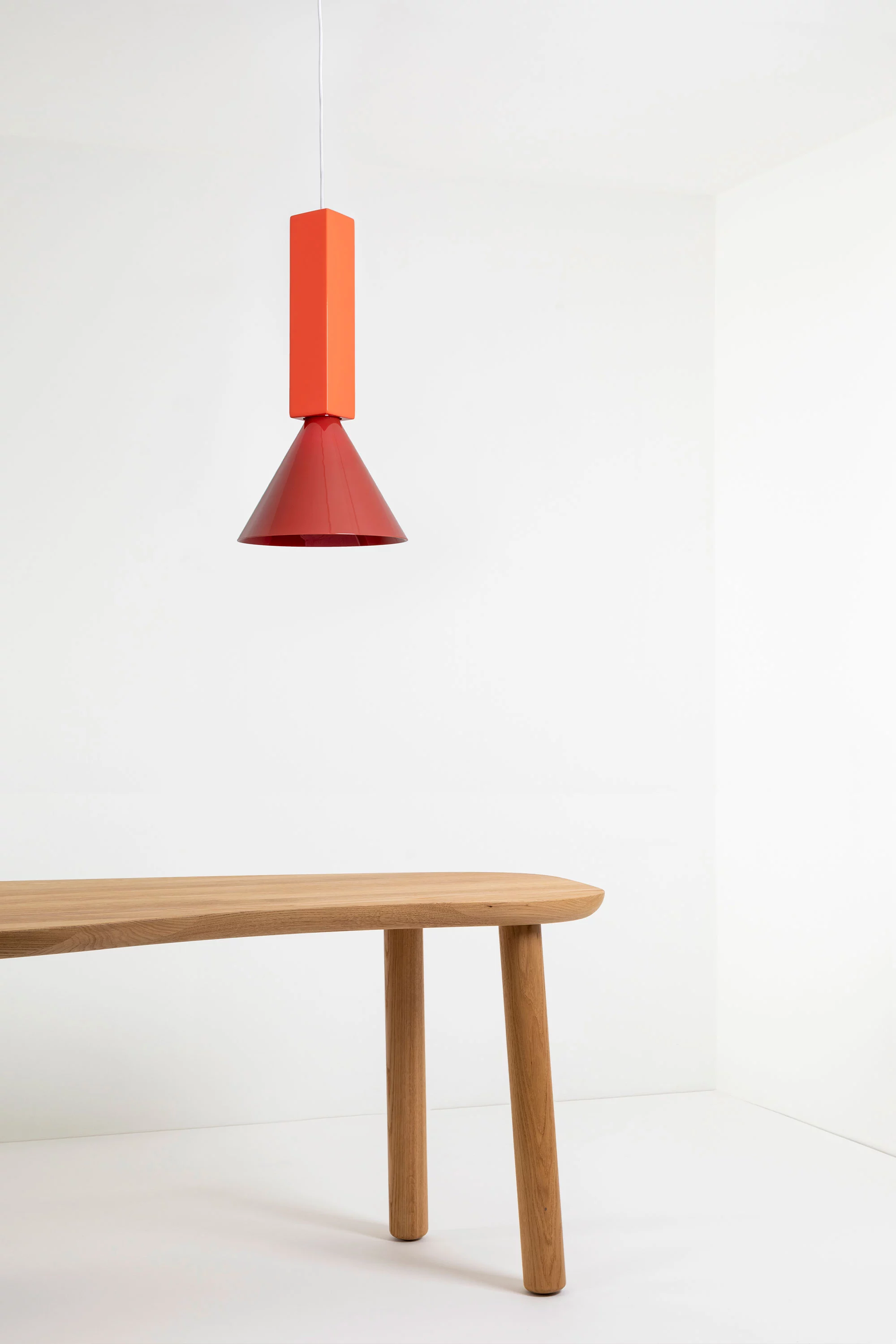 Signal C1 MONOCHROMATIC - Edward Barber and Jay Osgerby - Pendant light - Galerie kreo