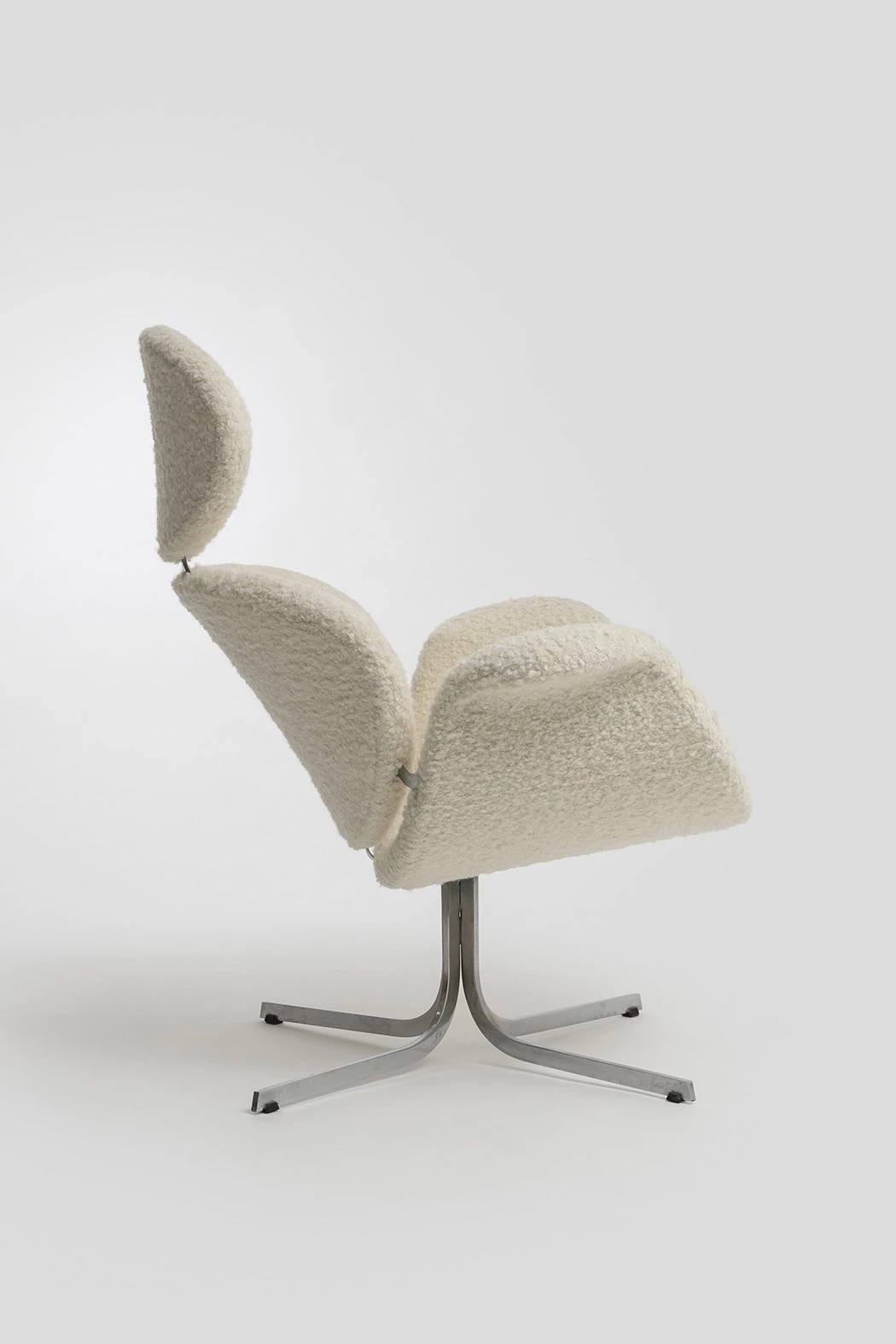 Armchair F551 - Pierre Paulin - Seating - Galerie kreo