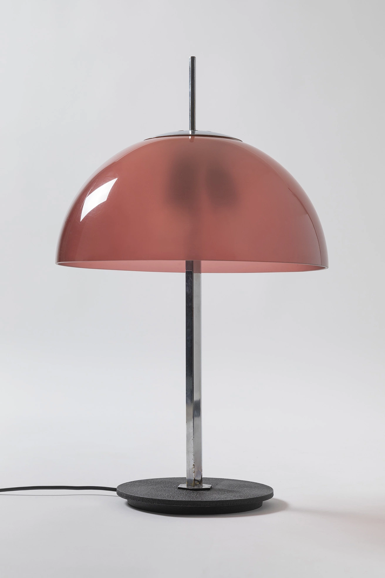 584/G (pink) - Gino Sarfatti - Table light - Galerie kreo