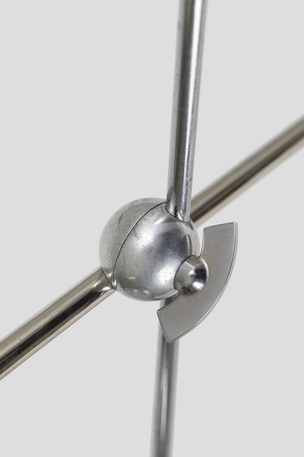 573 - Gino Sarfatti - Table light - Galerie kreo