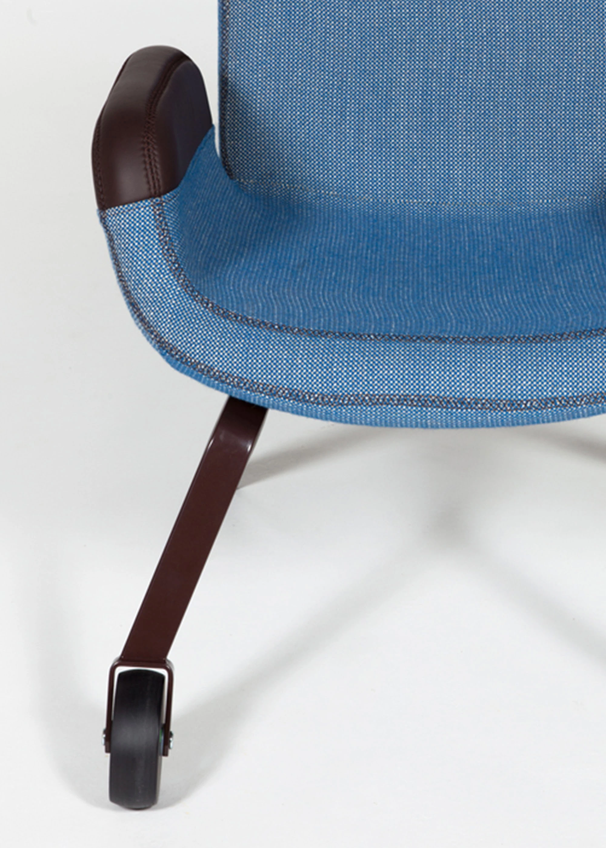 UN Lounge Chair - Hella Jongerius - Chair - Galerie kreo